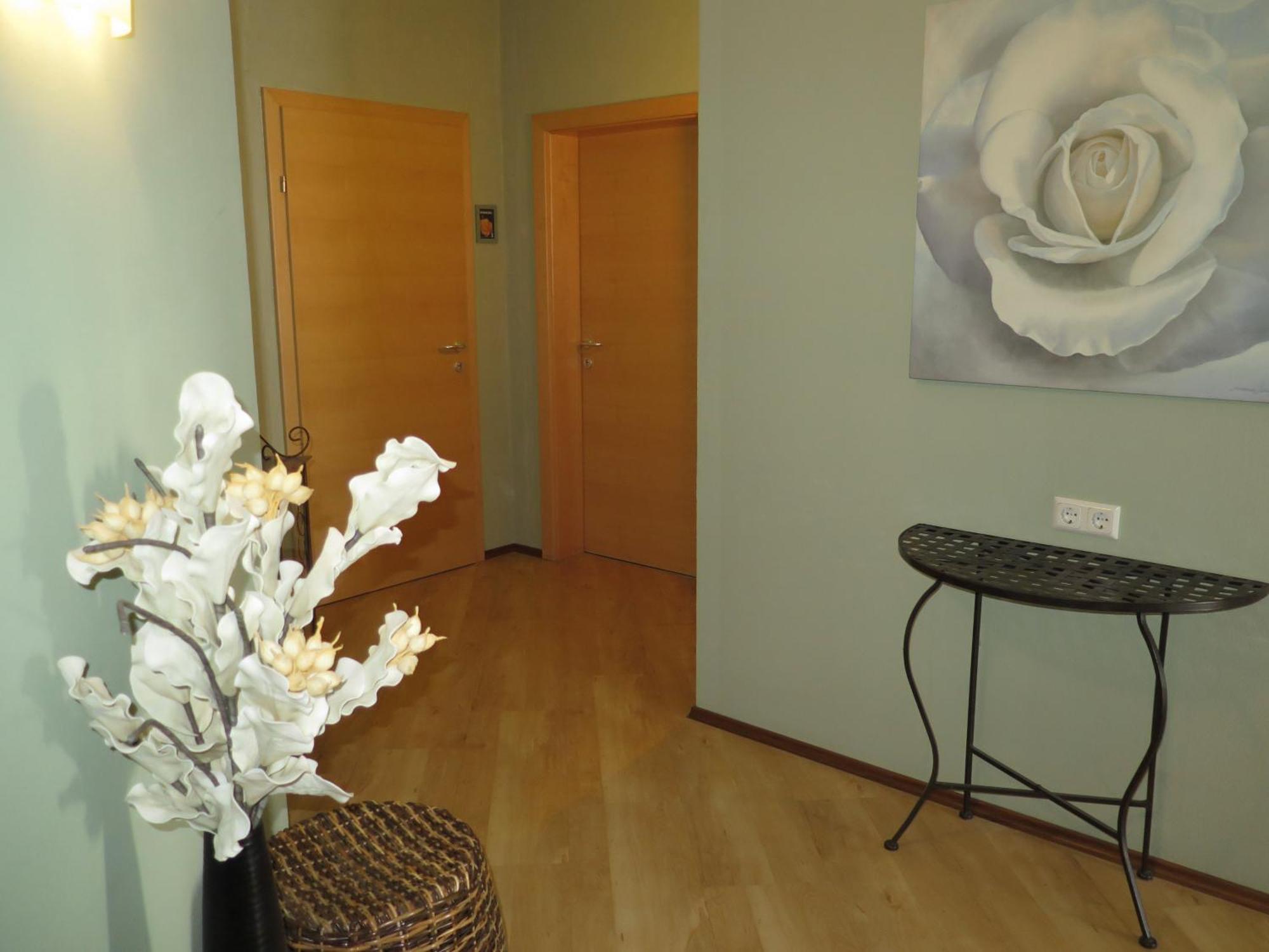 Rosenhotel - Serviced Apartments Zwentendorf ภายนอก รูปภาพ